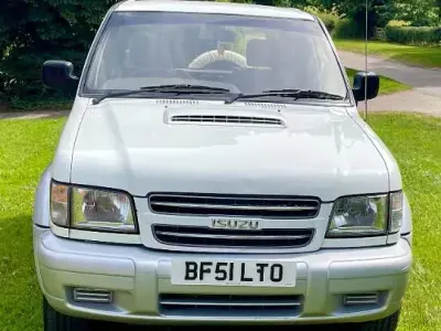 Used Isuzu Trooper 2001 White SUV