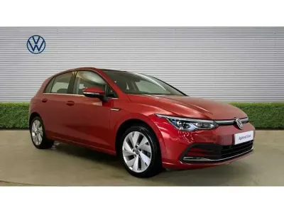 Second-hand VW Golf VIII 150 CP (110 kW) 2024