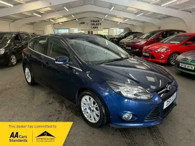 Używany Ford Focus Titanium 115 KM (84 kW) 2011 Niebieski Hatchback
