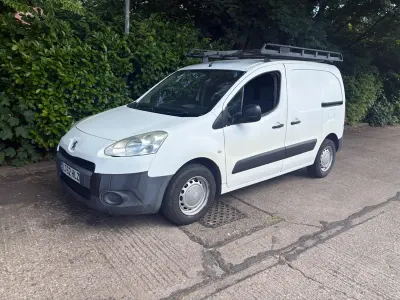Used Peugeot Partner 2012 White