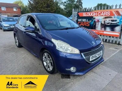 Usado Peugeot 208 Allure 2012 Azul Citadino