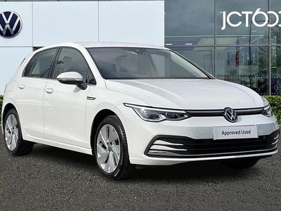 Used VW Golf VIII Style 147 HP (108 kW) 2023 White Hatchback