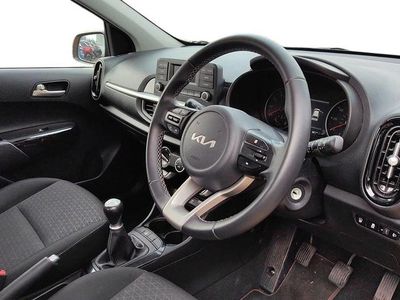 Used Kia Picanto 66 HP (48 kW) 2023 Yellow Hatchback