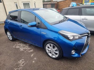 Used Toyota Yaris Hybrid Sport 2015 Blue Hatchback