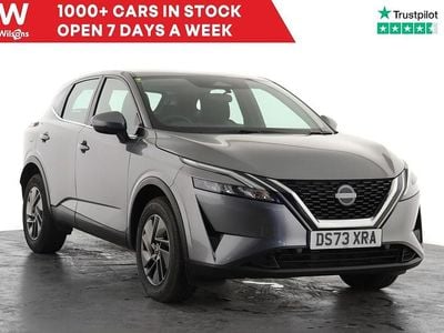 Begagnad Nissan Qashqai Acenta Premium 2024 Grå SUV