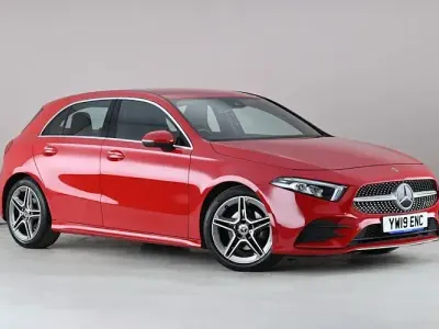 Begagnad Mercedes A180 AMG line 116 HK (85 kW) 2019 Röd Halvkombi