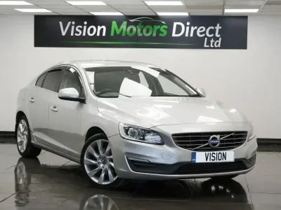 Usado Volvo S60 SE 2018 Prateado Sedan