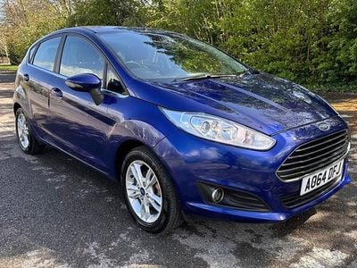 Used Ford Fiesta Zetec 75 HP (55 kW) 2014 Blue Hatchback