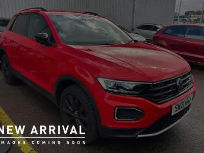 Second-hand VW T-Roc Black Edition 150 CP (110 kW) 2021 Roșu SUV