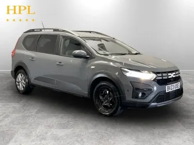 Begagnad Dacia Jogger Expression 110 HK (80 kW) 2023 Grå Minibuss