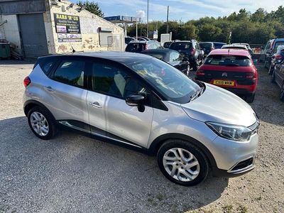 Silver Used 2015 Renault Captur Dynamique SUV | £4,295 (Fair price)