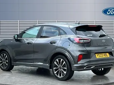 Usado Ford Puma ST-Line 155 HP (114 kW) 2023 Cinzento SUV