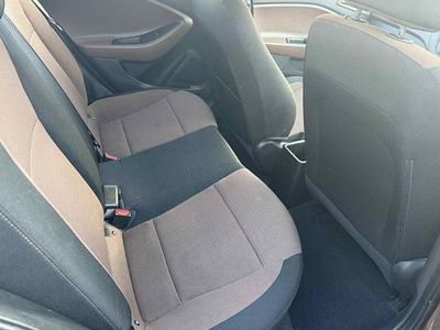 Used 2015 Hyundai i20 SE Hatchback | £3,995 (Expensive)