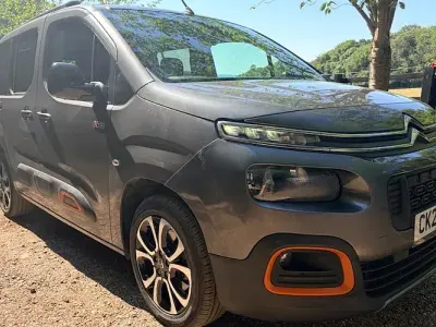 Used Citroën Berlingo XTR 131 HP (96 kW) 2022 Grey MPV