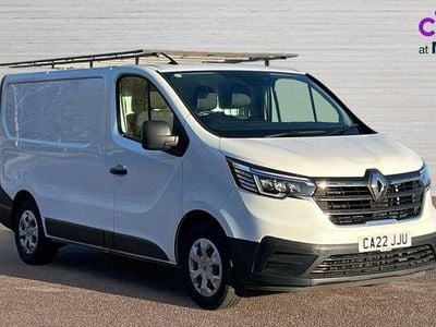 White Used 2022 Renault Trafic Business MPV | £13,290 (Good price)