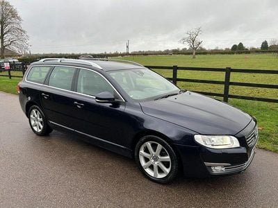 Blue Used 2016 Volvo V70 SE Lux Estate | £15,000 (Fair price)
