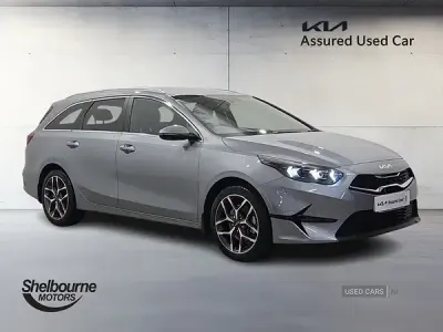 Używany Kia Ceed 138 KM (101 kW) 2025 Srebrny Hatchback