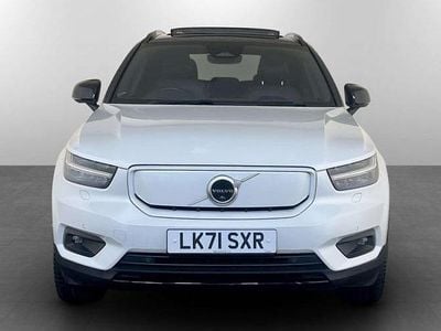 White Used 2021 Volvo XC40 Pro SUV | £16,795 (Fair price)
