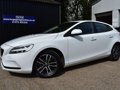 Usado Volvo V40 R-Design 2019 Branco Citadino