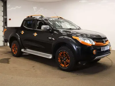 Używany Mitsubishi L200 181 KM (133 kW) 2018 Czarny Pickup