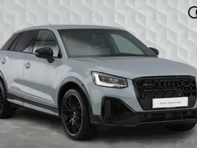 Usado Audi SQ2 Black Edition 300 HP (220 kW) 2025 Cinzento SUV
