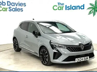 Used Renault Clio Techno 90 HP (66 kW) 2024 Grey Hatchback
