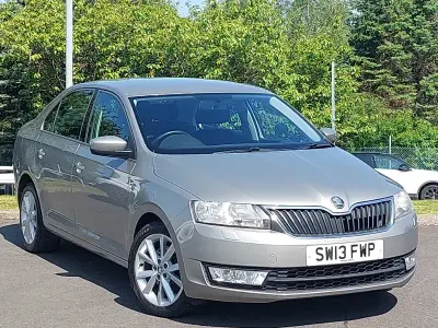Used Skoda Rapid SE 122 HP (89 kW) 2013 Beige Hatchback