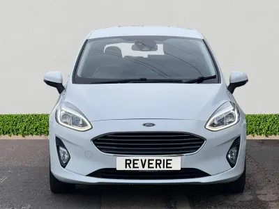 Używany Ford Fiesta Titanium 125 KM (91 kW) 2021 Biały Hatchback