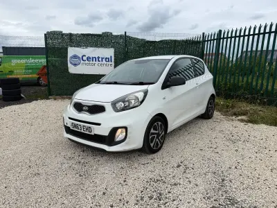 Used Kia Picanto 68 HP (50 kW) 2013 White Hatchback