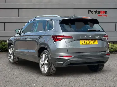 Gebraucht Skoda Karoq SE L 150 PS (110 kW) 2023 Grau SUV
