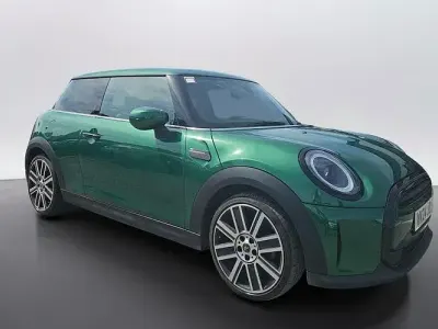 Used Mini Cooper Exclusive 136 HP (100 kW) 2022 Hatchback