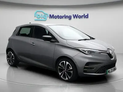 Used Renault Zoe Iconic 98 kW (134 HP) 2023 Hatchback