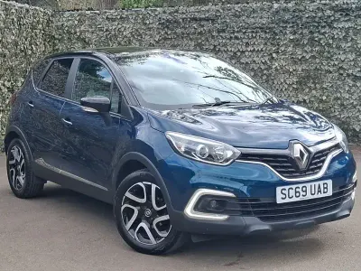 Używany Renault Captur Iconic 90 KM (66 kW) 2019 Niebieski SUV
