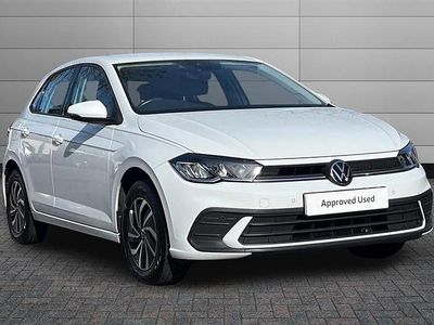 Used VW Polo Life 95 HP (69 kW) 2023 Pure white Hatchback