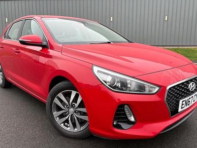 Used Hyundai i30 SE 140 HP (102 kW) 2018 Red Hatchback