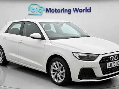 Used Audi A1 Sportback Sport 95 HP (69 kW) 2023 White Hatchback