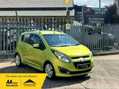 Used Chevrolet Spark LTZ 2013 Green Hatchback