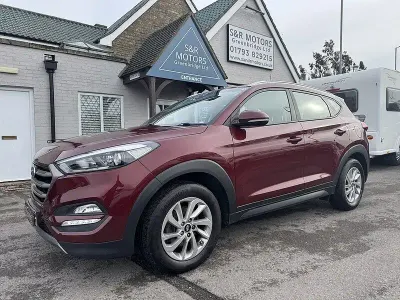 Used Hyundai Tucson SE 116 HP (85 kW) 2016 Red SUV