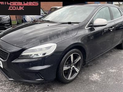 Used Volvo V40 R-Design 122 HP (89 kW) 2019 Hatchback