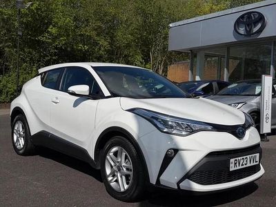 Second-hand Toyota C-HR 120 CP (88 kW) 2023 Alb SUV