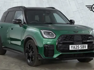 Used Mini Countryman 215 HP (158 kW) 2025 Green SUV