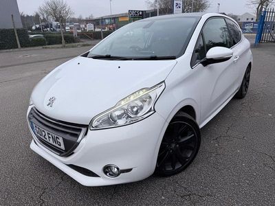 Used Peugeot 208 S 115 HP (84 kW) 2012 White Hatchback