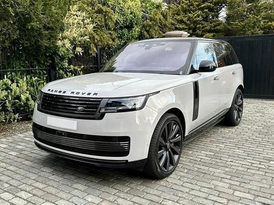 Używany Land Rover Range Rover 523 KM (384 kW) 2023 Szary SUV
