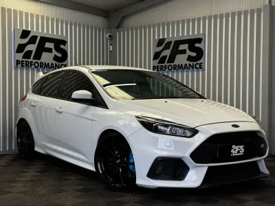 Used Ford Focus RS 400 HP (294 kW) 2016 White Hatchback