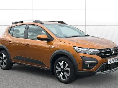 Używany Dacia Sandero Prestige 91 KM (66 kW) 2022 Pomarańczowy Hatchback