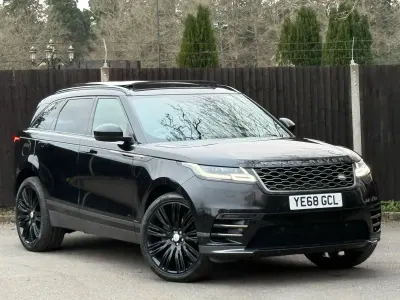 Used Land Rover Range Rover Velar R-Dynamic 241 HP (177 kW) 2018 Black SUV