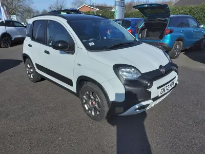 Used Fiat Panda Cross Cross 70 HP (51 kW) 2022 White/black Hatchback