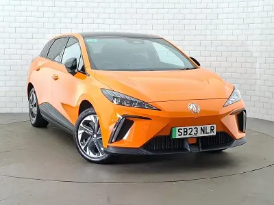 Used MG MG4 EV Trophy 149 kW (203 HP) 2023 Orange Hatchback
