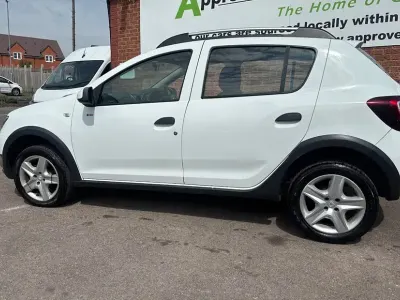Used Dacia Sandero Lauréate 90 HP (66 kW) 2014
