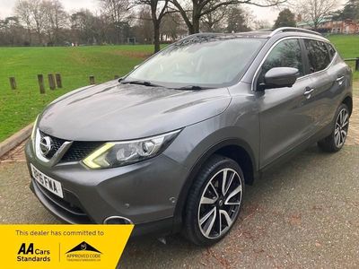 Grey Used 2016 Nissan Qashqai Tekna SUV | £5,495 (Fair price)